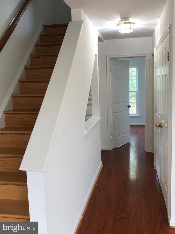 Building Photo - 42994 Beachall St