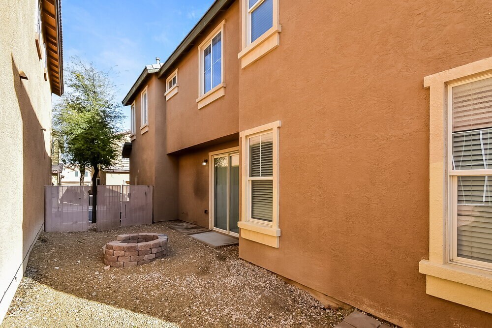 Building Photo - 5736 Adanon St