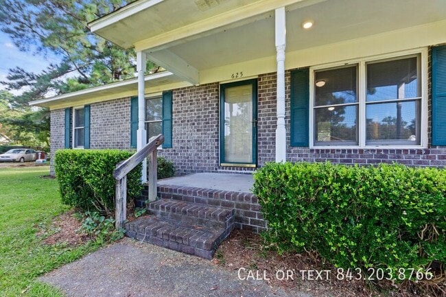 Building Photo - 625 Kristen Cir