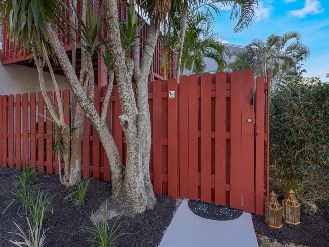 Building Photo - 7 Crossings Cir