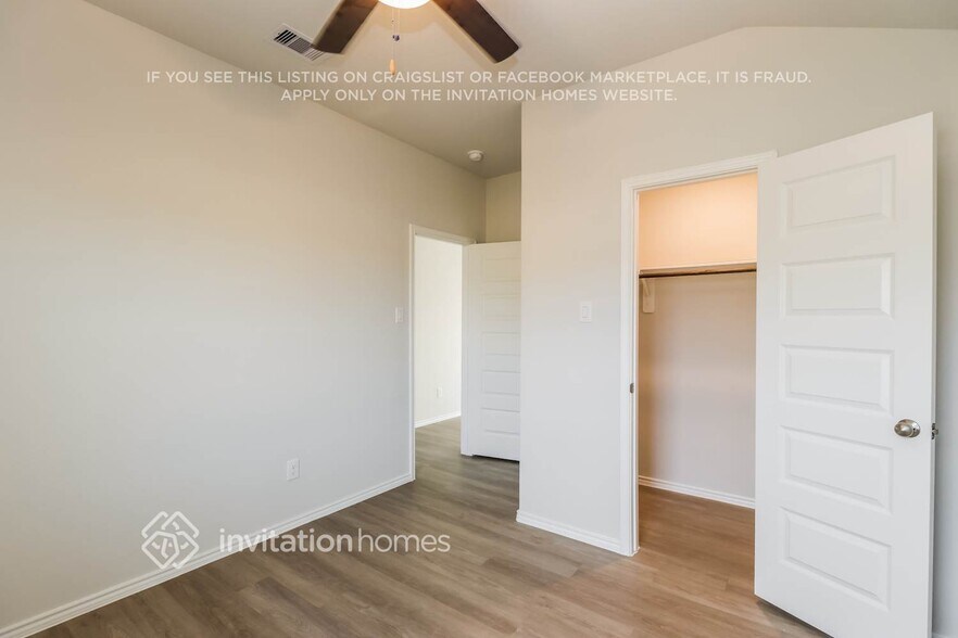 Building Photo - 24924 Aconite Ln