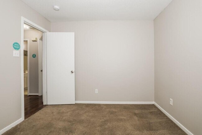 Building Photo - 2202 Tomlinson Trail Dr