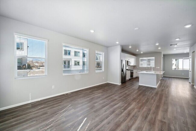 Building Photo - 12326 W 56th Ln