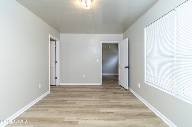 Building Photo - 4910 Cleage St SW