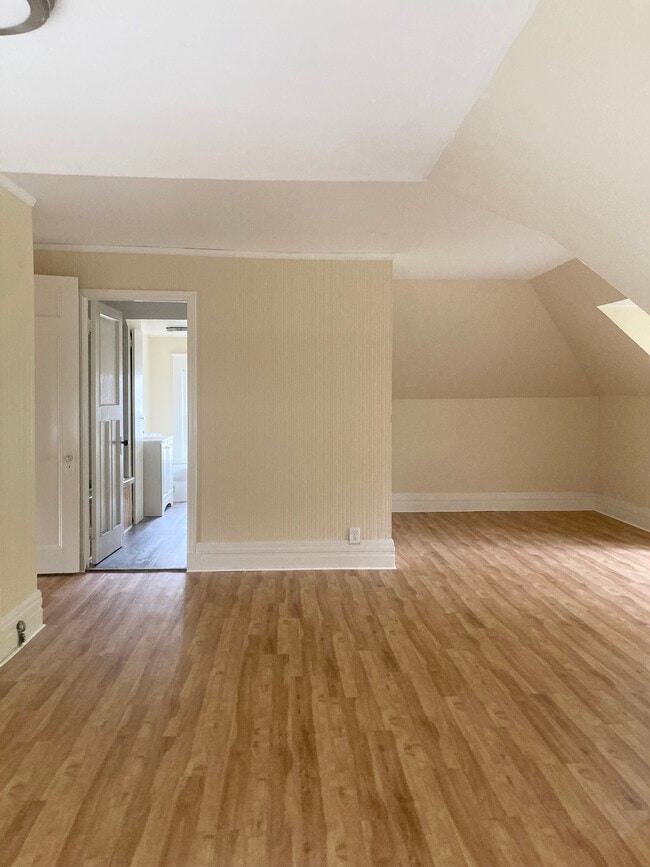 Building Photo - 326 Barrington St