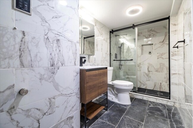 Building Photo - 5 Prospect St