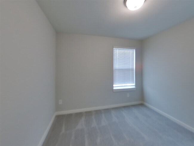 Building Photo - 9835 Willow Creek Commerce Dr