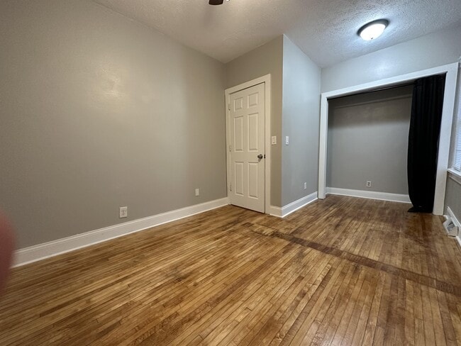 Building Photo - 2311 17th Ave