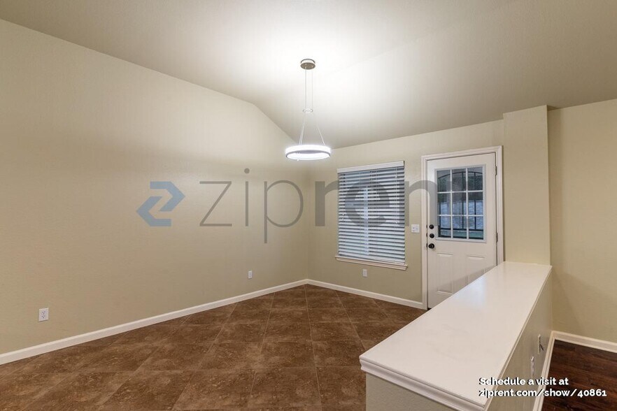 Building Photo - 14830 Bescott Dr