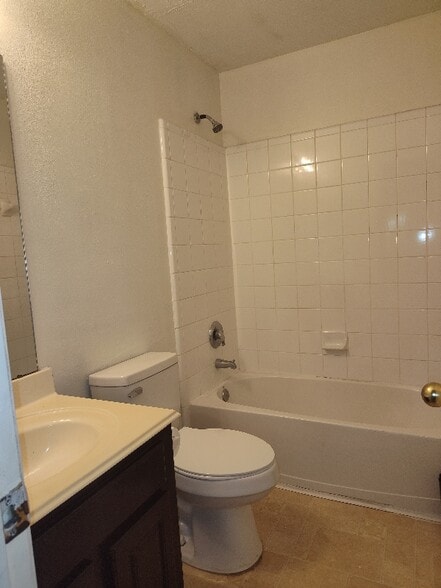 Building Photo - 4838 Lazy Timbers Dr