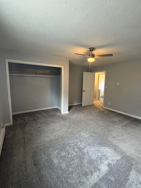 Building Photo - 151 Valley Heights