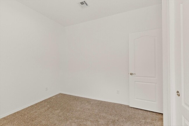 Building Photo - 308 Prism Ave SW