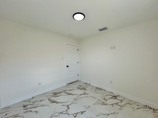 Building Photo - 1628 Bilbao Drive