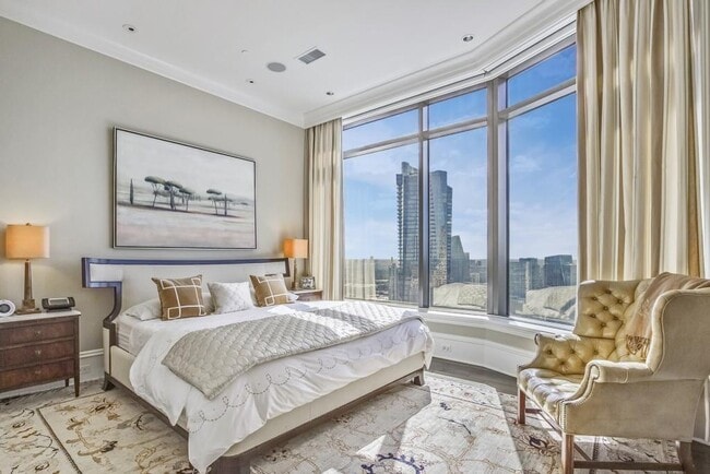 Building Photo - 3376 Peachtree Rd NE