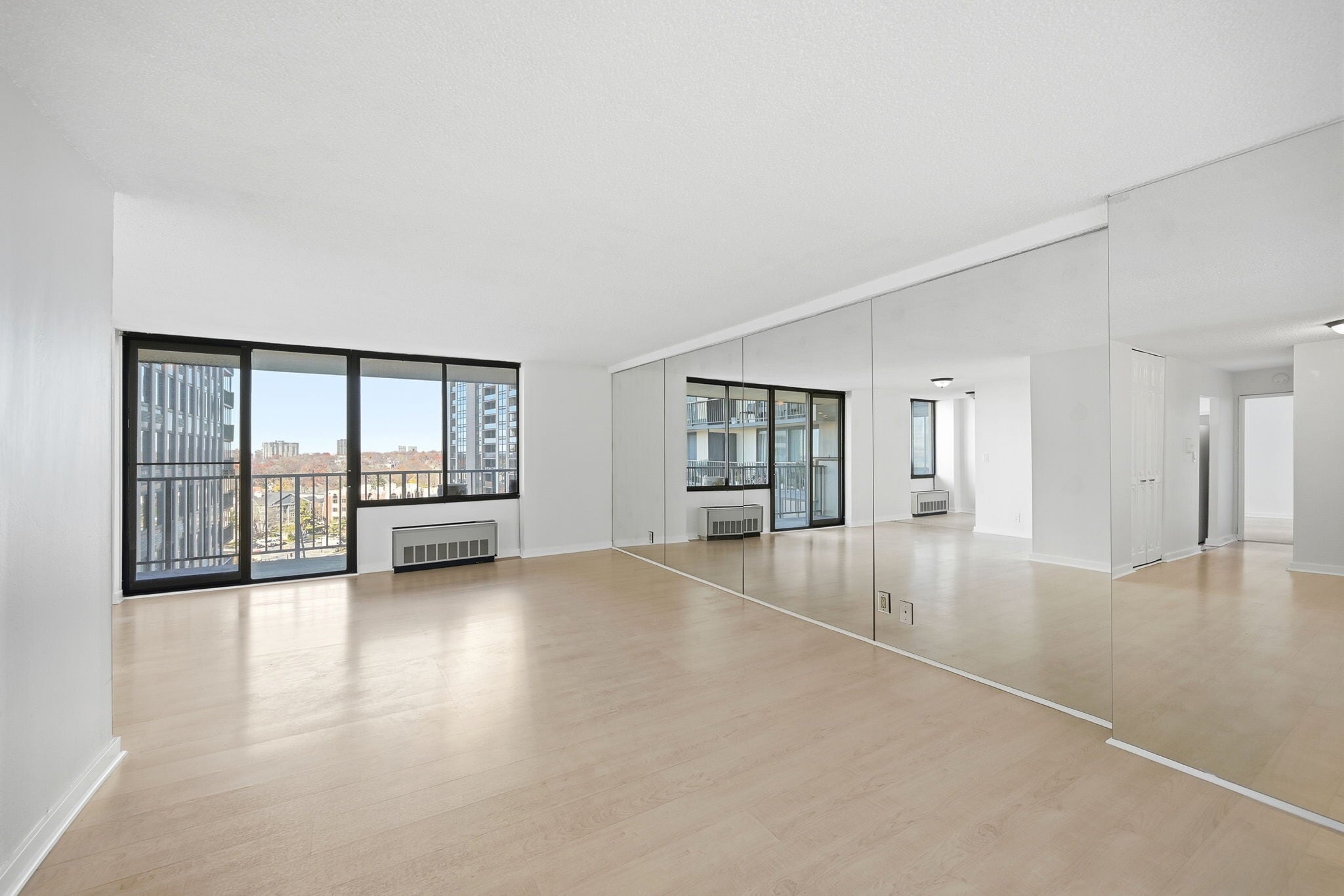 Building Photo - 300 Winston Dr