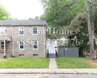 Building Photo - Newly Renovated 3 Bed, 1.5 Bath in Fairview!