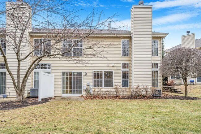 Building Photo - 2760 Packford Ln