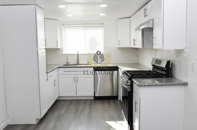 Building Photo - 5276 E Inyo St