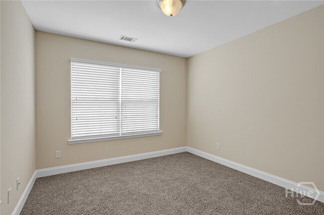 Building Photo - 190 Canyon Oak Loop