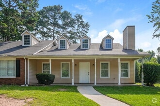 Building Photo - 2627 Country Trace SE