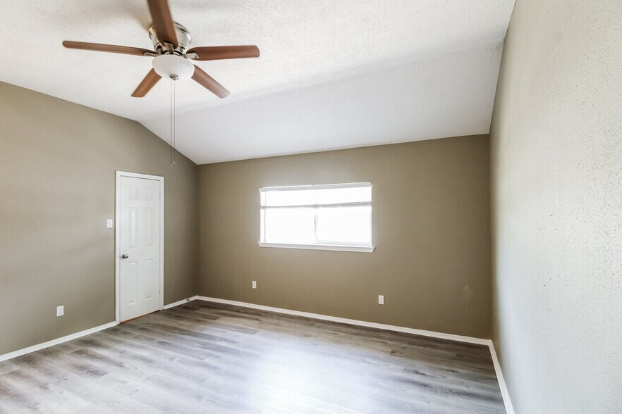Building Photo - 2535 Goldspring Ln