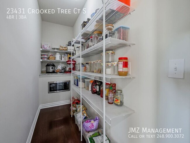 Building Photo - 23431 Crooked Tree Ct S