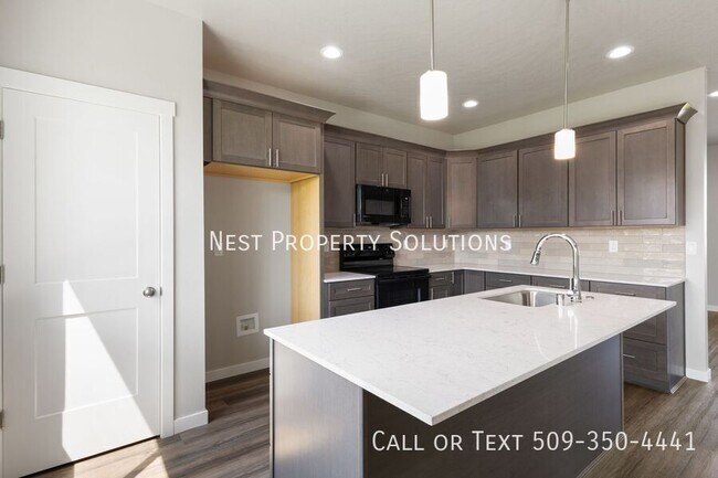 Building Photo - 514 S Dorsing-
