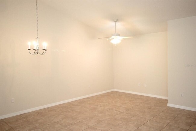 Building Photo - 32 Regency Dr