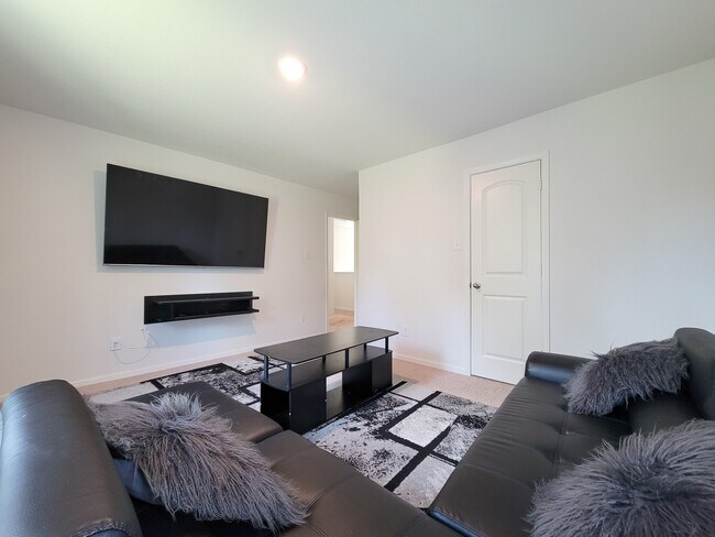 Building Photo - 10793 Castle Rock Dr