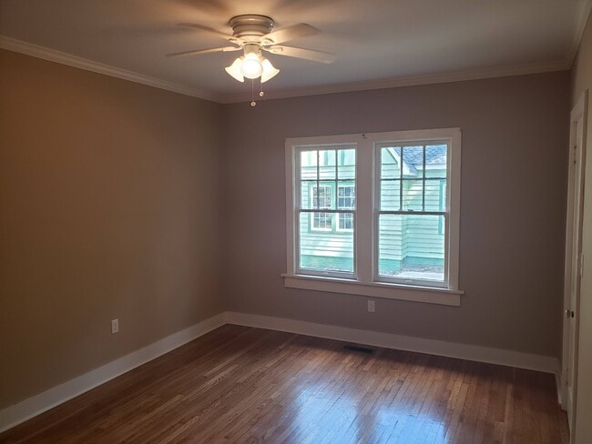 Building Photo - 129 Park Pl