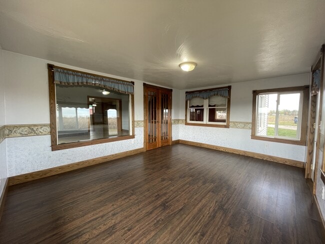 Building Photo - 7094 N 550 E