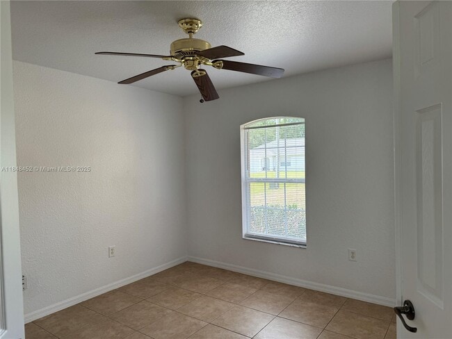 Building Photo - 13755 SW 48th Ct