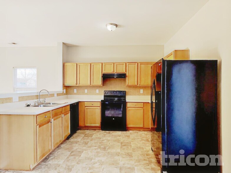 Building Photo - 4628 Meadowfield Rd