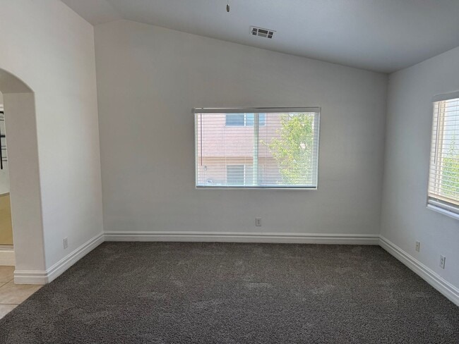 Building Photo - STUNNING 2 STORY HOME IN A GUARD GATED COM...