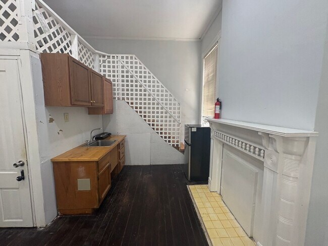 Building Photo - 871 Mulberry St