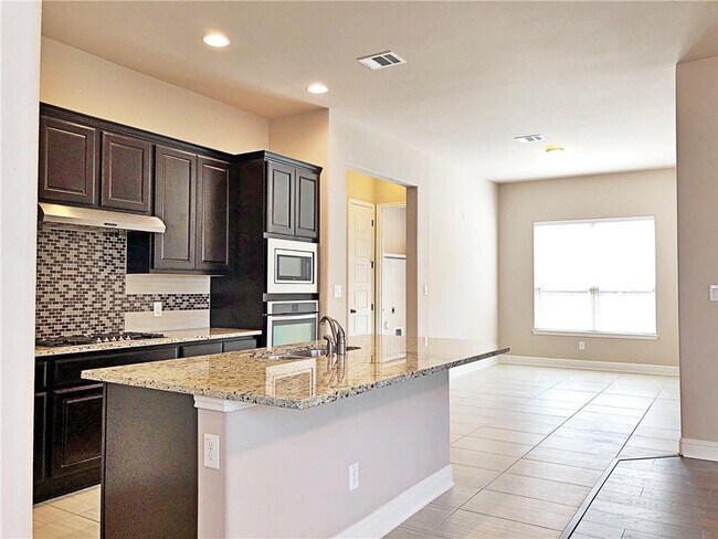 Building Photo - 10911 Hidden Caves Way