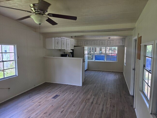 Building Photo - 15011 SE 189th Pl
