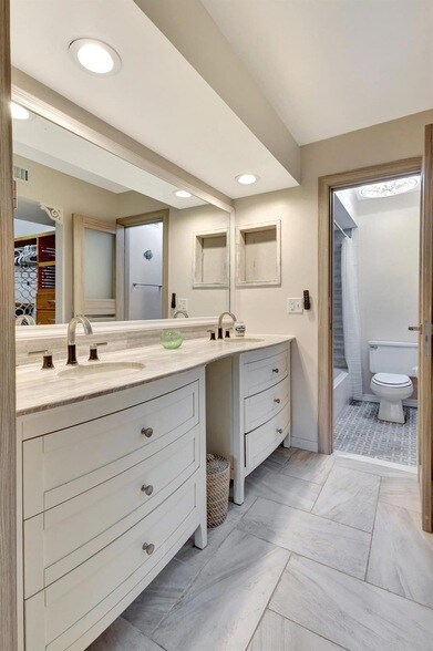 Building Photo - 3110 Surf Way