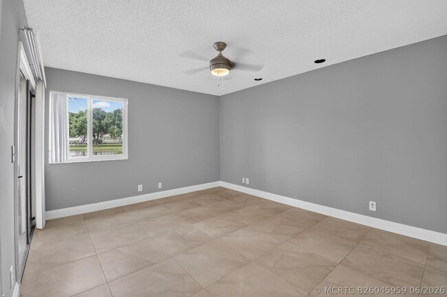 Building Photo - 9220A Vineland Ct