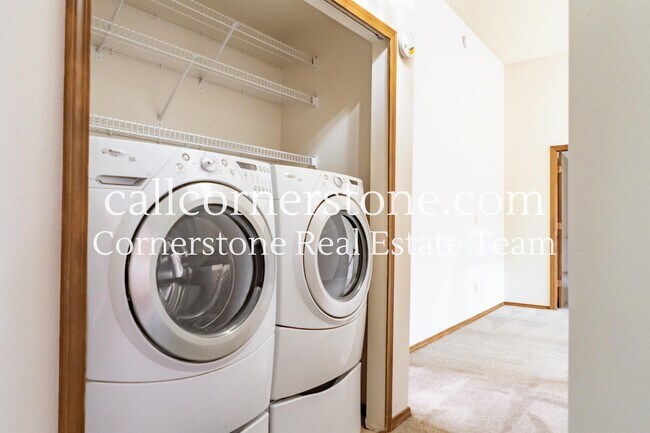 Building Photo - 630 Fernglen Ct