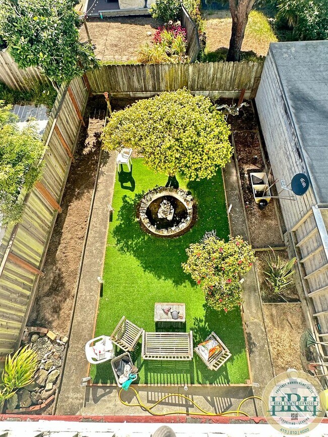 Building Photo - Charming 3BR|1.5BA Home in the Heart of th...