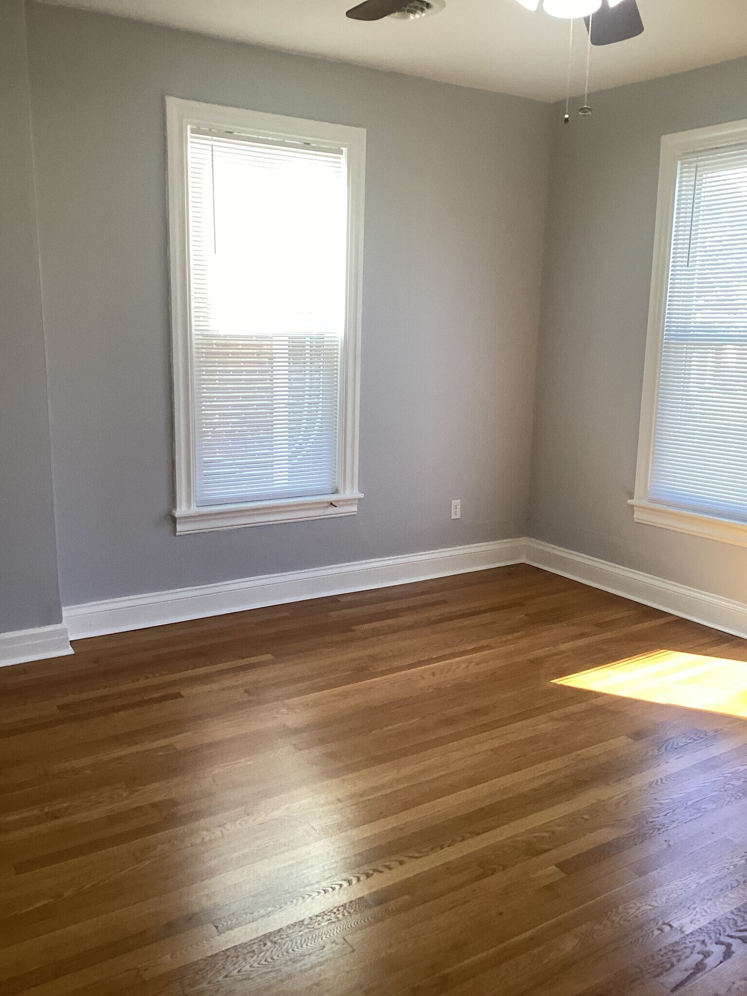 Building Photo - 244 W Main St