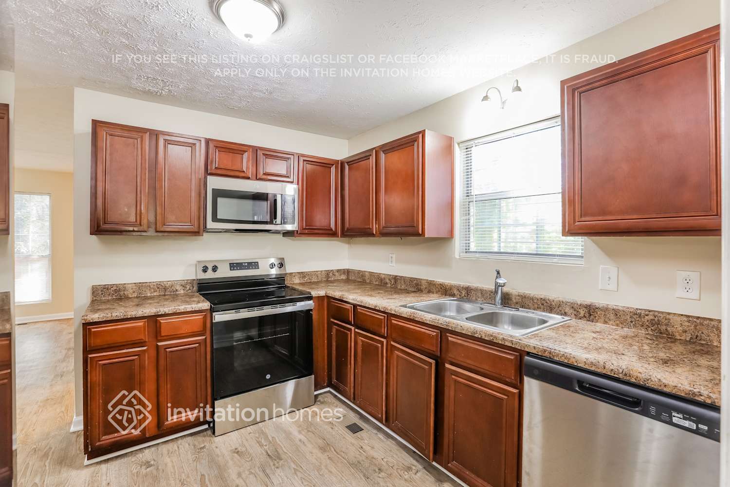 Building Photo - 3629 Sharon Ct