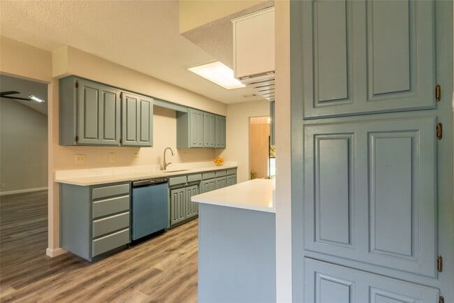 Building Photo - 5201 Rustle Leaf Dr