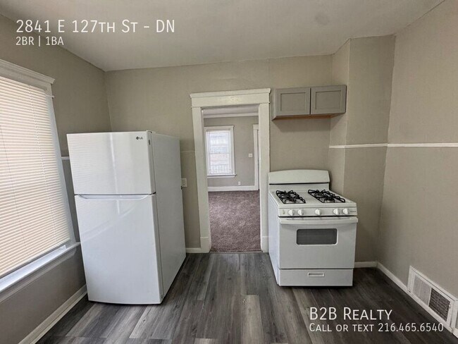 Building Photo - 2841 E 127th St