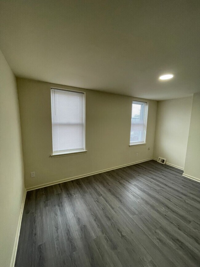 Building Photo - Four Bedroom House For Rent