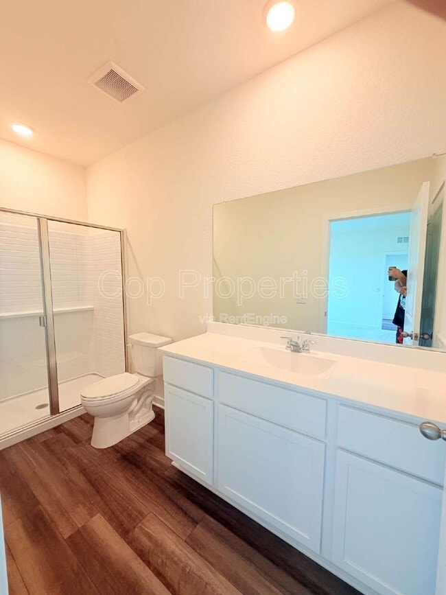 Building Photo - 12807 Prairie Vly