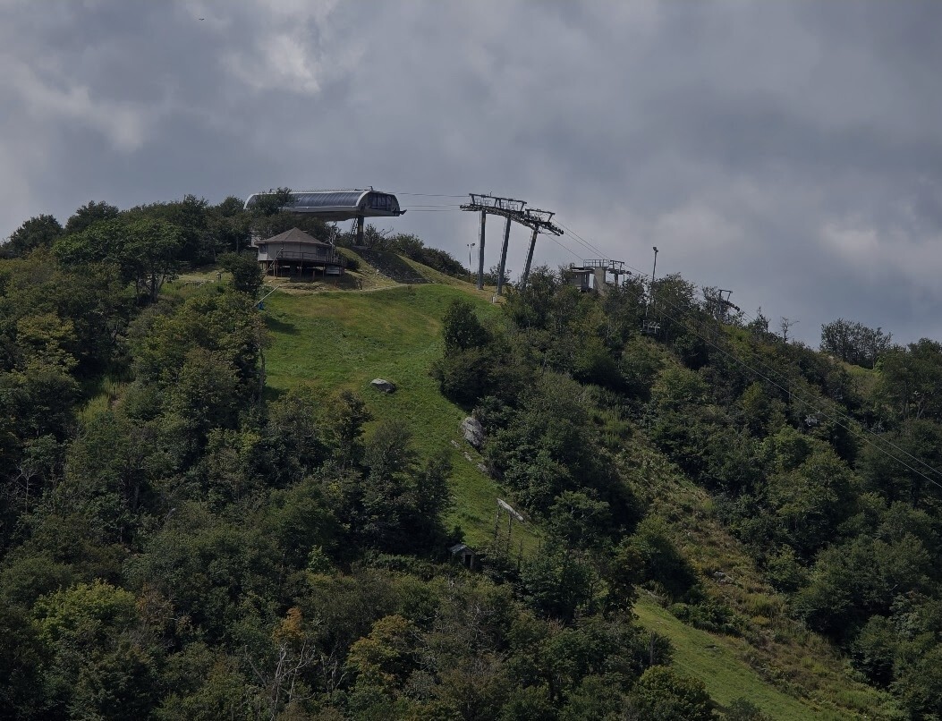 Building Photo - 303 Sugar Top Dr