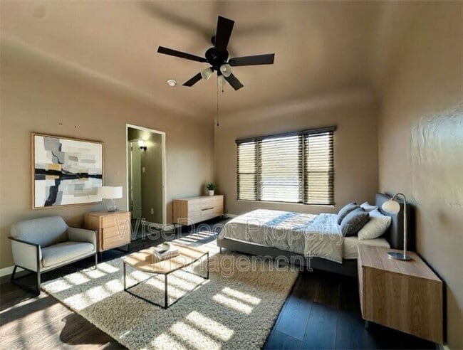 Building Photo - 1030 Leonard Ave