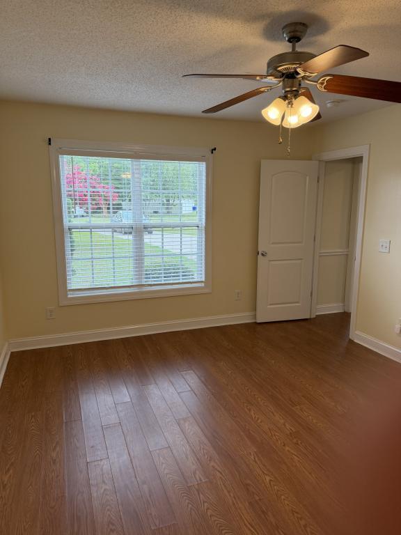 Building Photo - 2556A Saddleback Dr